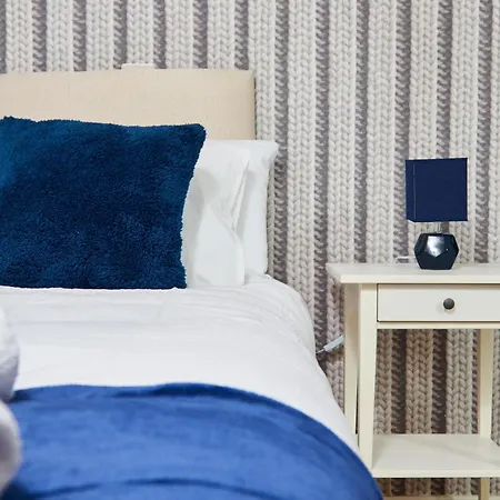 Apartment Perfect For Relocation & Business - 4 Beds, 2 Bath - Free Wifi Leeds (West Yorkshire)